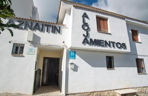 Albanchez de Magina Apartment | Relax at Hotel Rural Aznaitín with Pool & Child-Friendly Fun