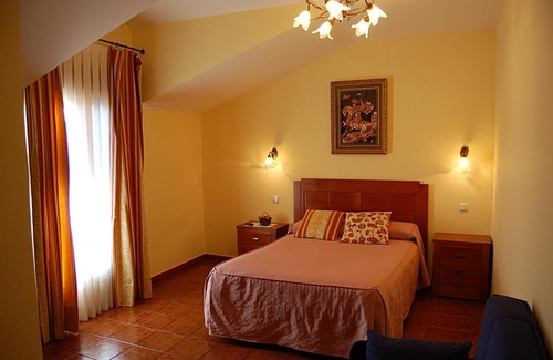 Ciguenza Hotel | Family-Friendly Retreat at Hotel Rural Anamari, Rated 9.1