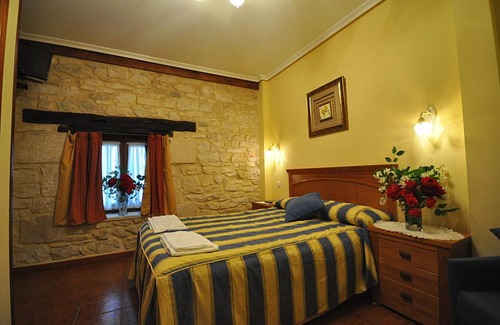 Ciguenza Hotel | Family-Friendly Retreat at Hotel Rural Anamari, Rated 9.1