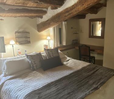 Biar Hotel | Relaxing Retreat at Hotel Rural Castillo de Biar Finca FANECAES