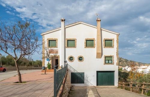 Cuevas del Becerro Hotel | Cozy Hotel Rural El Castillejo: Wheelchair Accessible Getaway