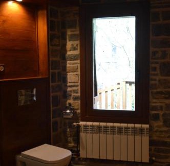 Broto House | Scenic Hotel Rural El Portón de Murillo with Ocean Views