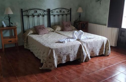 Burbaguena Hotel | Discover El ZAMACÉN: Pet-Friendly Oceanfront Retreat