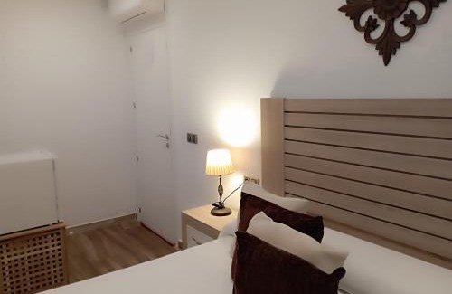 Villamiel Hotel | Romantic Getaway with Jacuzzi and Castle Views in Trevejo