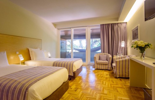 Sidros Hotel | Relax at Hotel Rural Misarela: Top Rating & Great Amenities