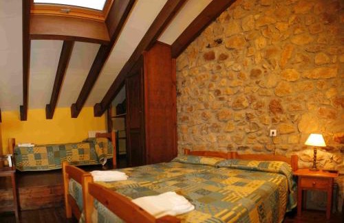 La Vega de los Caseros Hotel | Charming Retreat at Hotel Rural Posada Del Monasterio