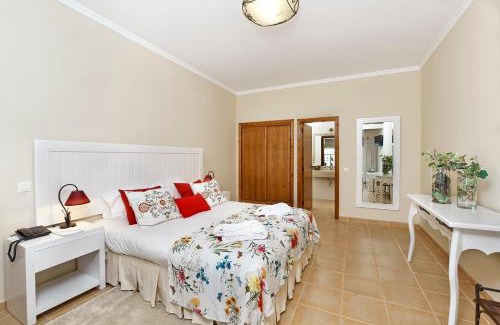 Fonte do Bispo Hotel | Discover Hotel Rural Quinta do Marco - Nature & Dining Escape