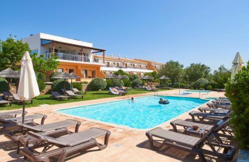 Fonte do Bispo Hotel | Discover Hotel Rural Quinta do Marco - Nature & Dining Escape