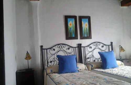 La Acebeda Hotel | Discover La Posada de los Vientos: Rated 9.6 with Pool & Spa