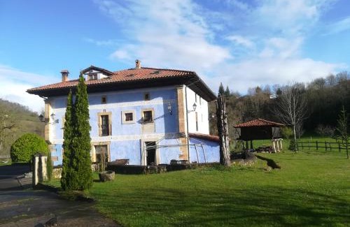 Llano de Con Hotel | Rural Retreat at Hotel Sucuevas with Family-Friendly Dining