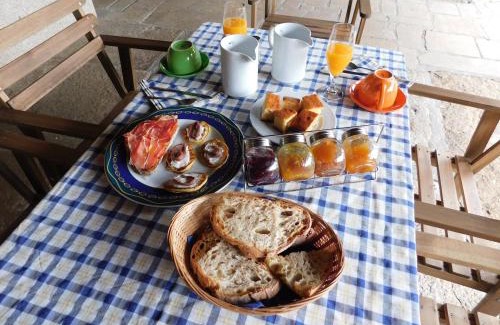 Bayo House | Oceanfront Escape at Hotel Rustico Casa Do Vento