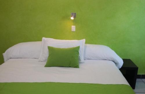 Martinez de La Torre Hotel | Budget-Friendly Hotel RV with Pool and Breakfast Included