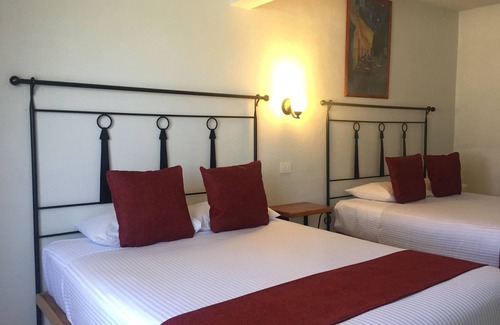San Miguel de Allende Hotel | Discover Hotel RV Park San Ramon with Pool and Spa Access