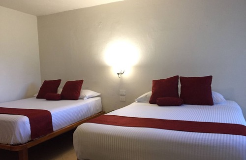 San Miguel de Allende Hotel | Discover Hotel RV Park San Ramon with Pool and Spa Access