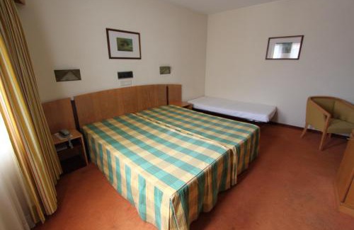 Porto Alto Hotel | Welcoming Hotel São Lourenço with Pool & Breakfast Included