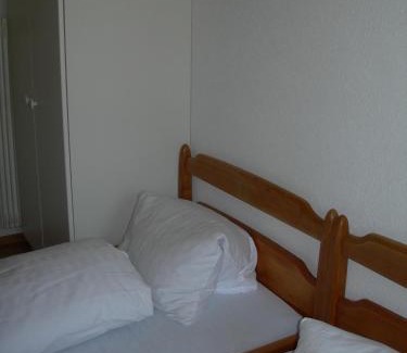 Unterwasser Hotel | Explore Berg & Bett Säntis Lodge: Pet-Friendly Oasis