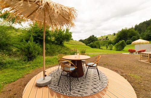 Unterwasser Hotel | Explore Berg & Bett Säntis Lodge: Pet-Friendly Oasis