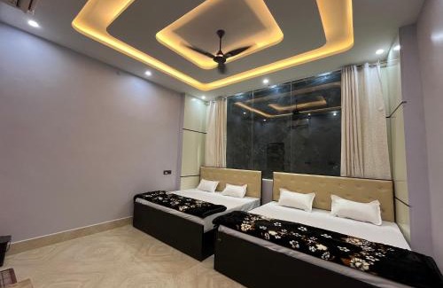 Misrikh Hotel | Hotel S K