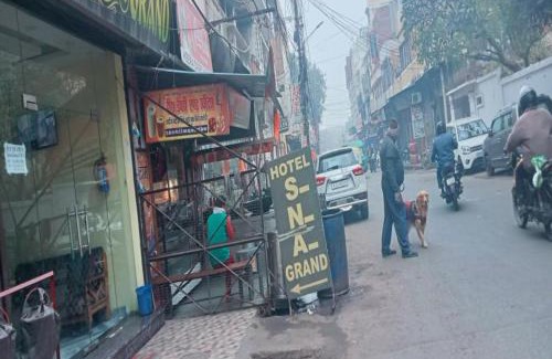 Charbagh Hotel | Cozy Hotel s.n.a. grand: Family-Friendly with Breakfast
