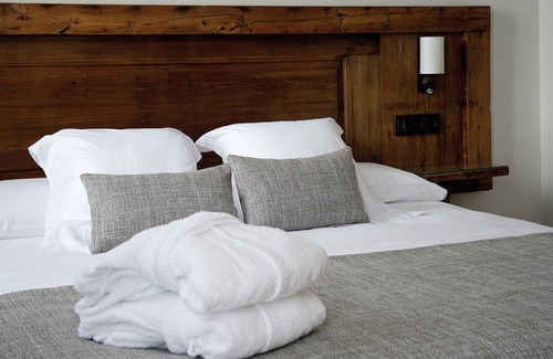 Arenys de Mar Hotel | Eco-Friendly Hotel Sa Voga: Guest Rated 9.8 with Pool & Spa