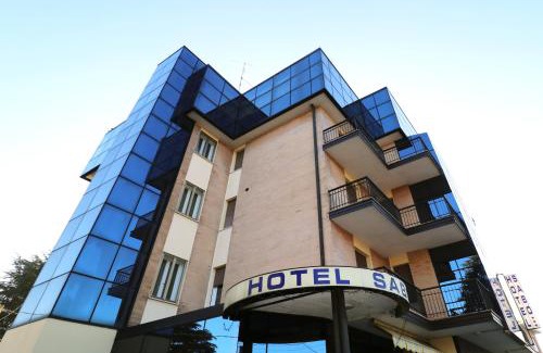 Funo Hotel | Family-Friendly Hotel Sabo' with Breakfast & Pet Perks