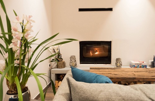 Astigarraga Hotel | Relax at Hotel Sagarlore: Eco-Friendly with Spa & Pool