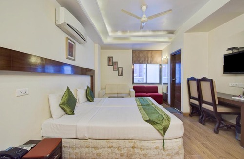 Raja Park Hotel | Discover Hotel Sahib's Corporate Inn - Ideal for Families & Business