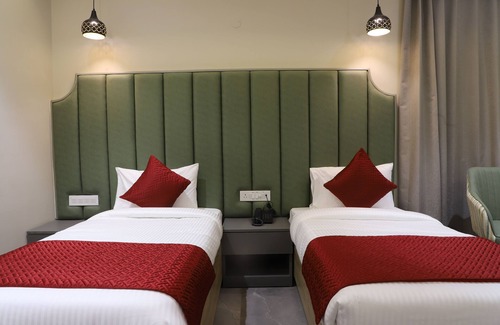 Dharuhera Hotel | Budget-Friendly Hotel Sai with Breakfast & Family Amenities