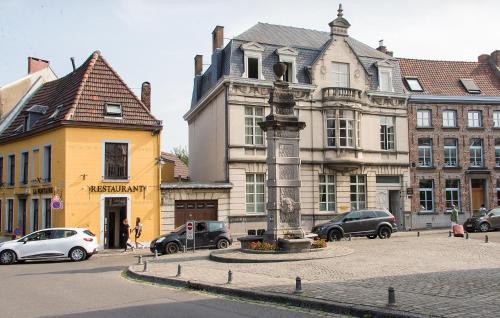 Mons Apartment | Discover Hotel Saint Georges: Pet-Friendly with Breakfast
