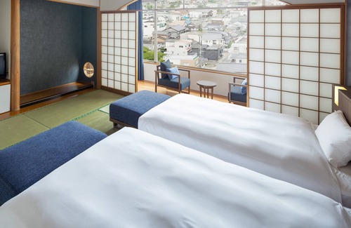 Ureshino Hotel | Experience Hotel Sakura Ureshino: Rated 9/10 with Hot Tub