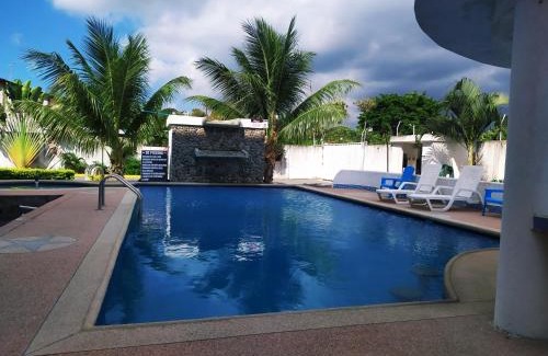 Tonsupa Hotel | Discover Hotel Salduba: 9.2/10, Pet Friendly & Pool Access
