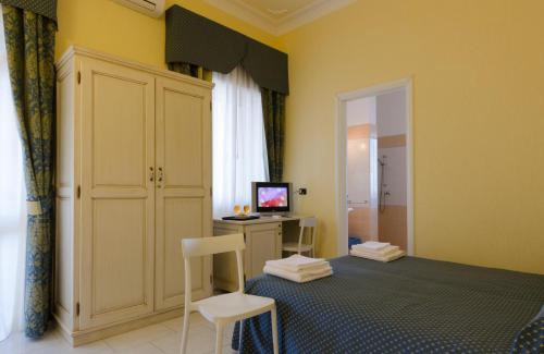 Marina di Pescoluse Hotel | Beachfront Bliss at Hotel Salento Gold with Top Amenities