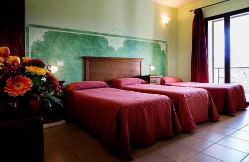 Specchia Hotel | Pet-Friendly Hotel Salento with Hot Tub & Breakfast Options