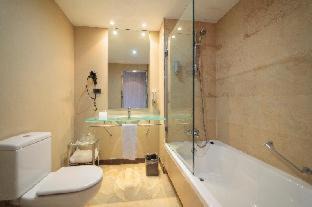 San Fernando Hotel | Discover Hotel Salymar: Pet Friendly & 4-Star Comfort