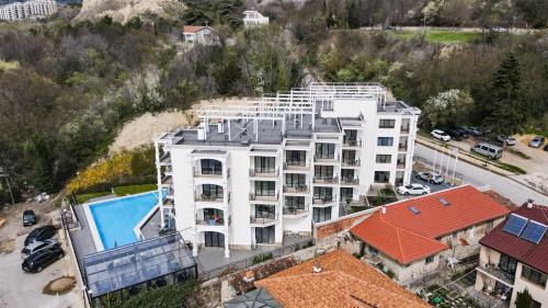 Balchik Hotel | Relax at Hotel Samara: Oceanfront Retreat with Spa & Pool