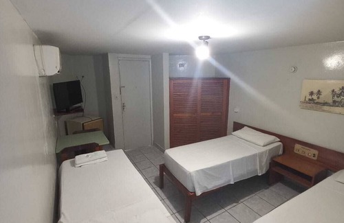 Bairro Novo Hotel | Discover Hotel Samburá: Family-Friendly with Pool & Dining
