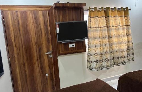 Jamnagar Hotel | Pet-Friendly Retreat at Hotel Samruddhi Residency