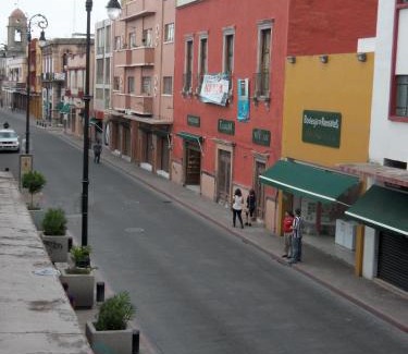 Irapuato Hotel | Budget-Friendly Hotel San Carlos with Breakfast & Family Perks