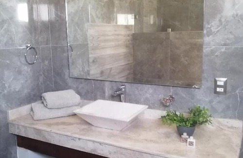 Bernal Hotel | Discover Hotel San Diego: Family-Friendly with Breakfast