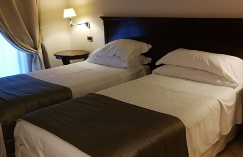 Crotone Hotel | Discover Hotel San Giorgio: 4-Star Stay with Pool & Spa