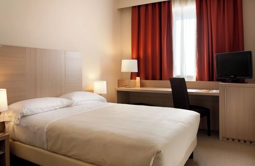 Beinasco Hotel | Discover Hotel San Luigi: 4-Star Comfort & Family-Friendly Amenities