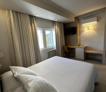 Vilaboa Hotel | Pet-Friendly San Luis with Breakfast & Wheelchair Access
