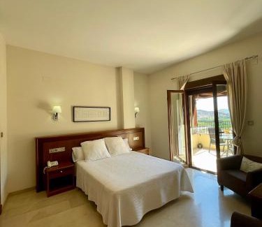 Ginete Hotel | Kid-Friendly Hotel San Sebastián Hospedería with Great Reviews