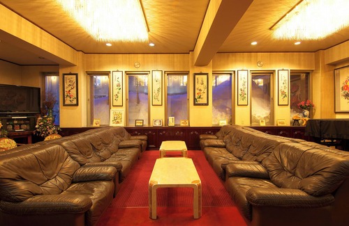 Shiga Highlands House | Comfortable Getaway at Hotel Sanraku with Family Amenities