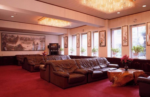 Shiga Highlands House | Comfortable Getaway at Hotel Sanraku with Family Amenities