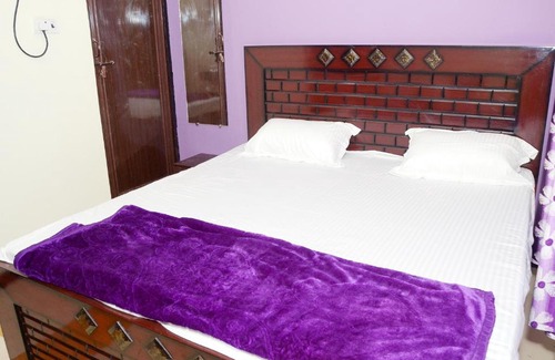 Kanpur Hotel | Budget-Friendly Hotel Sant Residency: Rated 9/10, Family Welcome