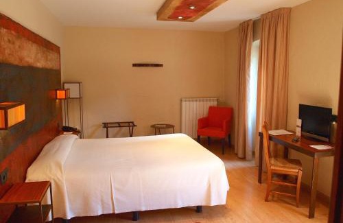 Canfranc Hotel | Relax at Hotel Santa Cristina Petit Spa with Top Amenities