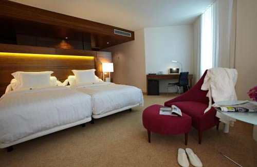 Fatima Hotel | Discover Hotel Santa Maria: 4-Star Stay with Great Amenities