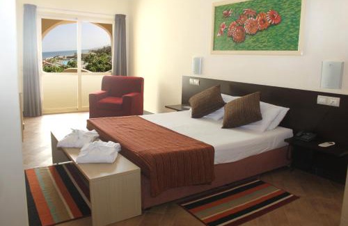 Porto Novo Hotel | Discover Hotel Santantao Art Resort with Oceanfront Views