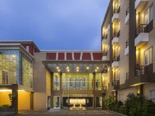Bengkulu Hotel | Discover Hotel Santika Bengkulu with Private Pool & Breakfast